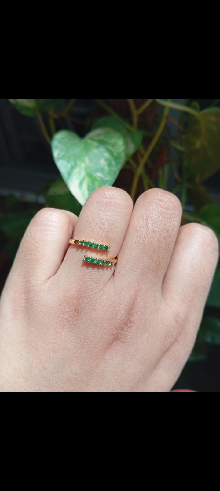 Natural Emerald green stone Ring with 10K Yellow Gold plated