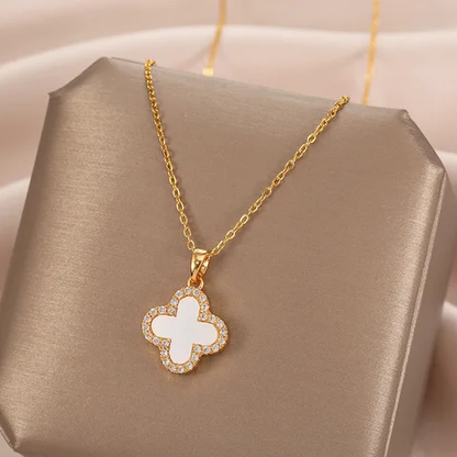 White clover chain